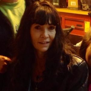 Meet your Posher, Angelia